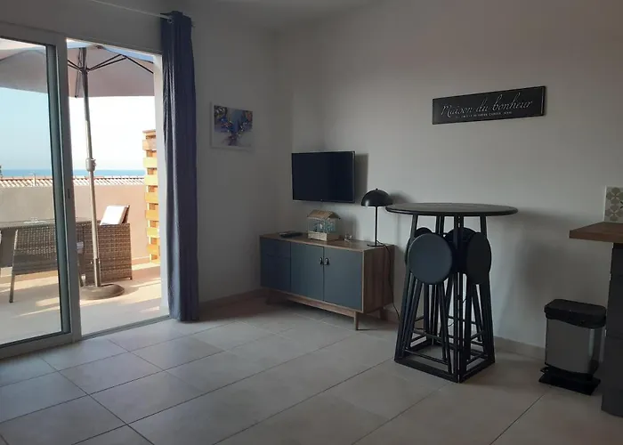 Les Pieds Dans L'eau Vue Sur